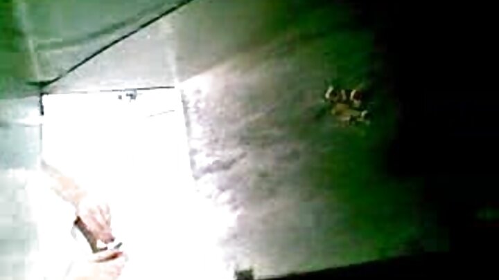 Бразилын биеэ үнэлэгч бараг гэрлэсэн залууг уруу татжээ