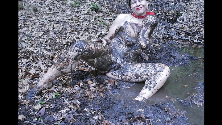 Ичимхий хүүхдийг торонд хийж, хүчтэй секс хийсэн