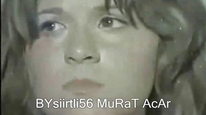 Орос хэлээр орцонд хуурамч порно