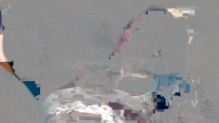 Нэг залуу хөөрхөн охины үтрээнд нь сексдэж буй орос порно